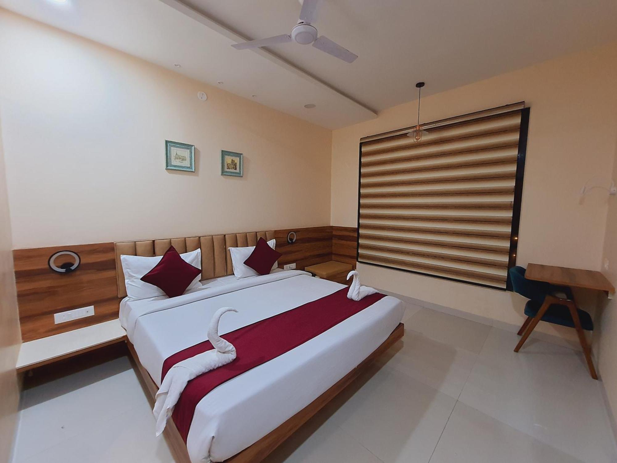 Hotel Amore Udaipur Rum bild